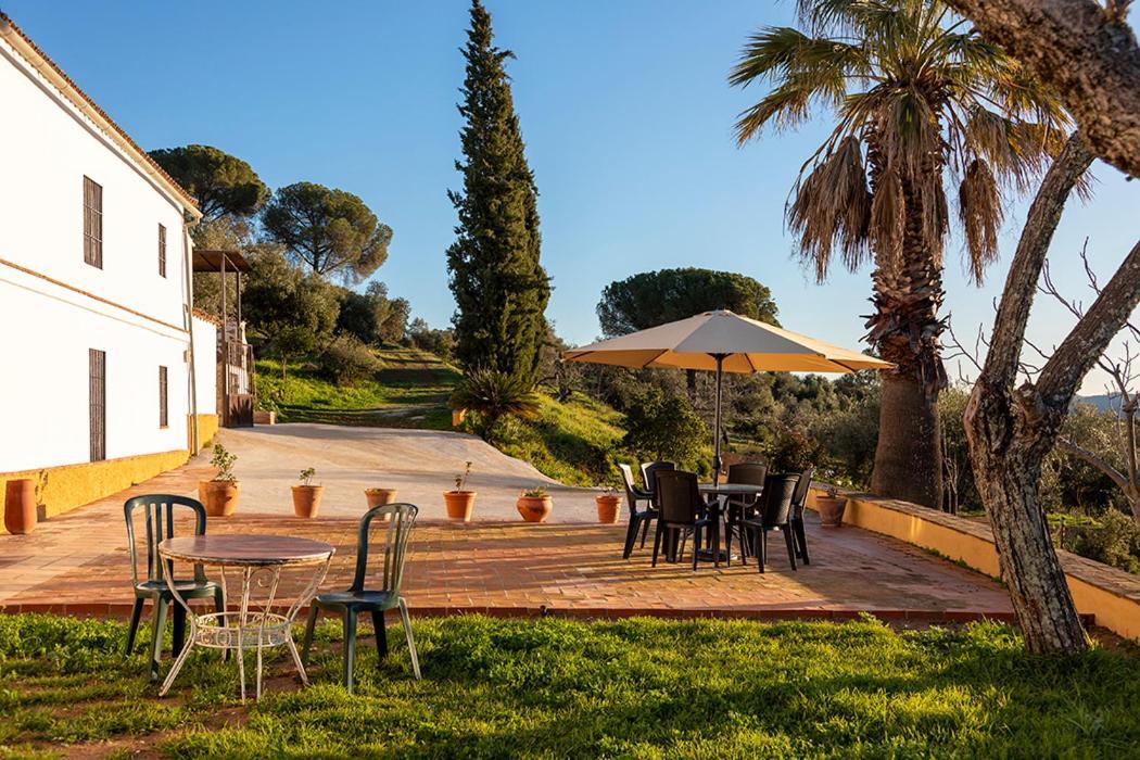 הוילה Villaviciosa de Córdoba Isla Virgen מראה חיצוני תמונה